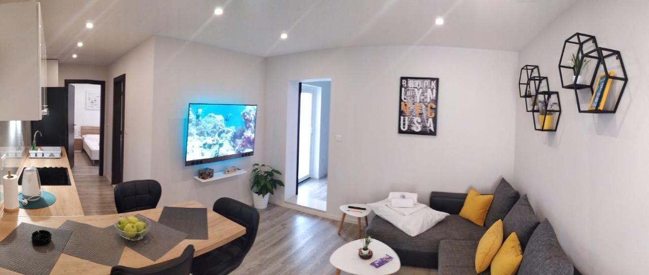 Apartment Skavo Baška Voda エクステリア 写真