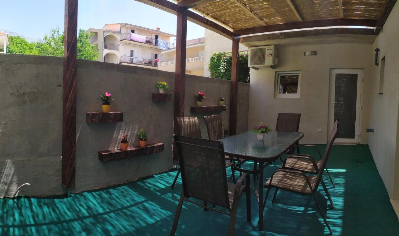 Apartment Skavo Baška Voda エクステリア 写真